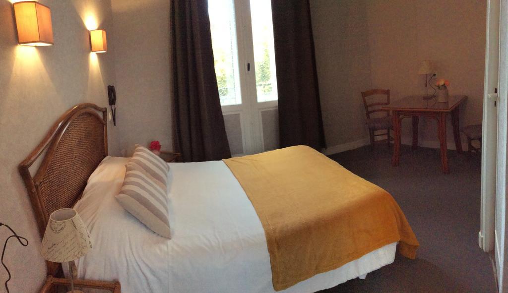 Hotel De La Paix 里摩日 外观 照片