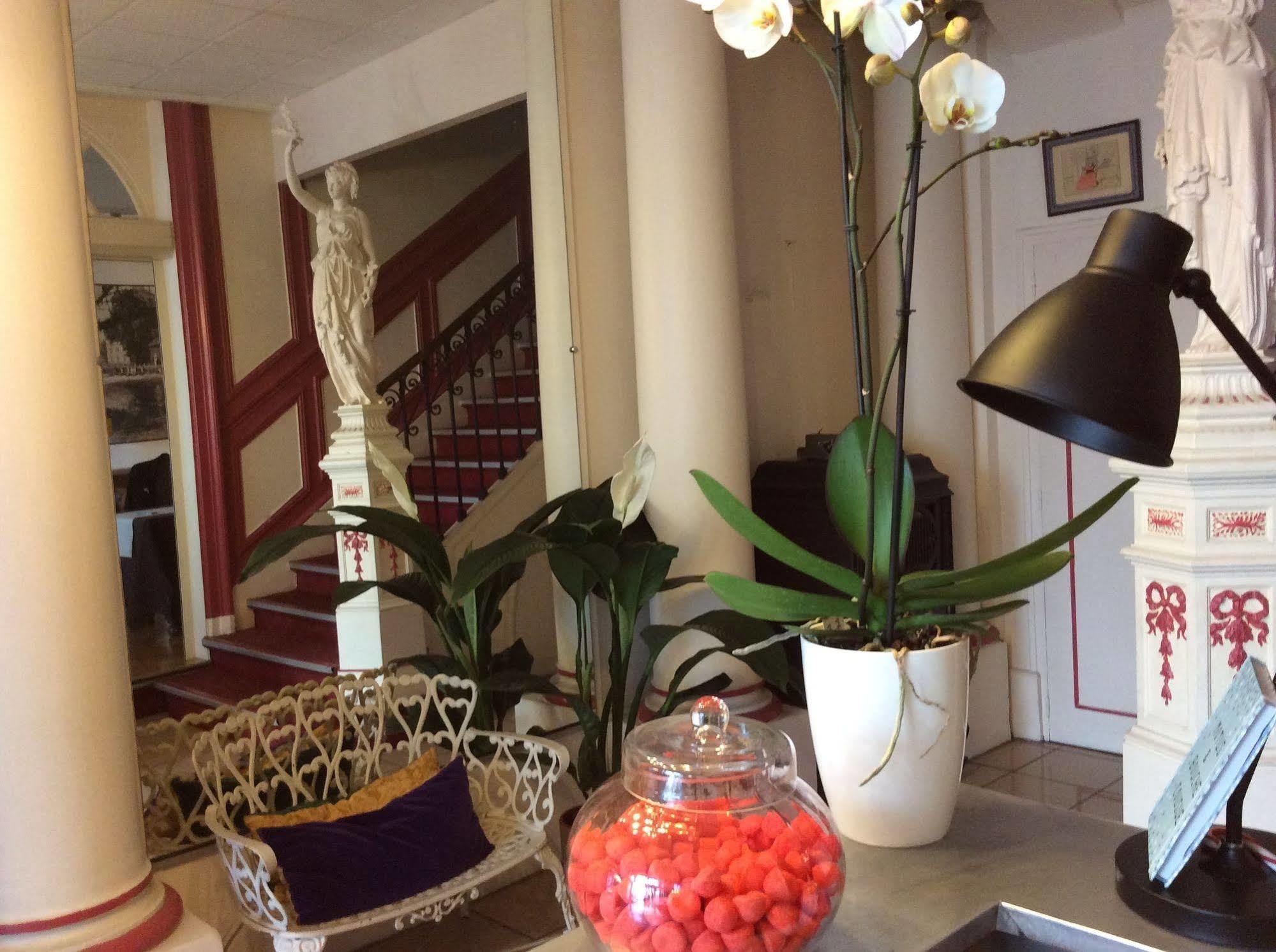 Hotel De La Paix 里摩日 外观 照片